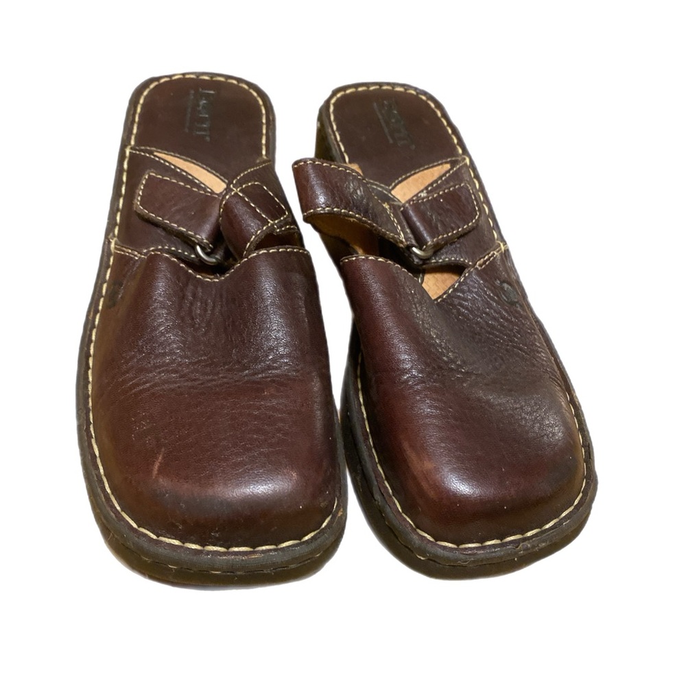 Vintage: Born women’s brown leathers shoes, size 6, 2.5 “ heel